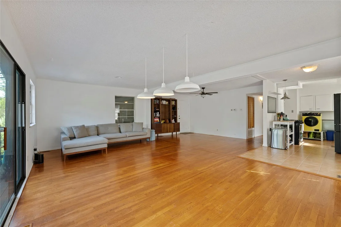 Photo of 402 Philco DR