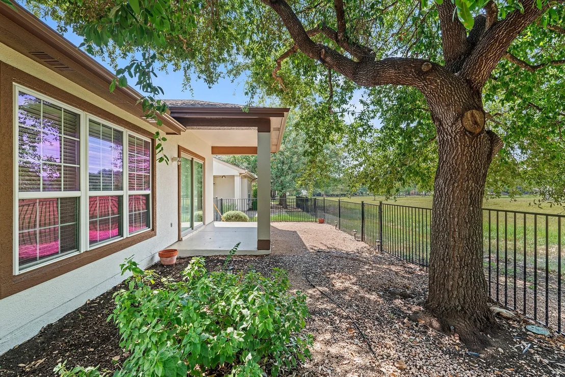Photo of 208 Crockett LOOP