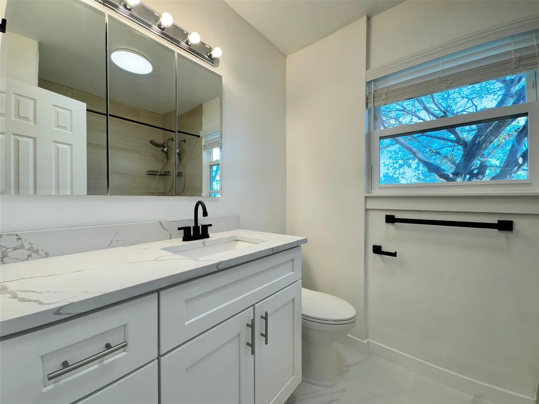 Photo of 6803 Kings PT