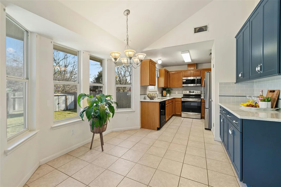Photo of 512 Millcreek LN