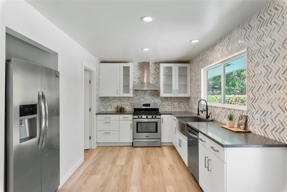 Photo of 7204 Twisted Oaks DR