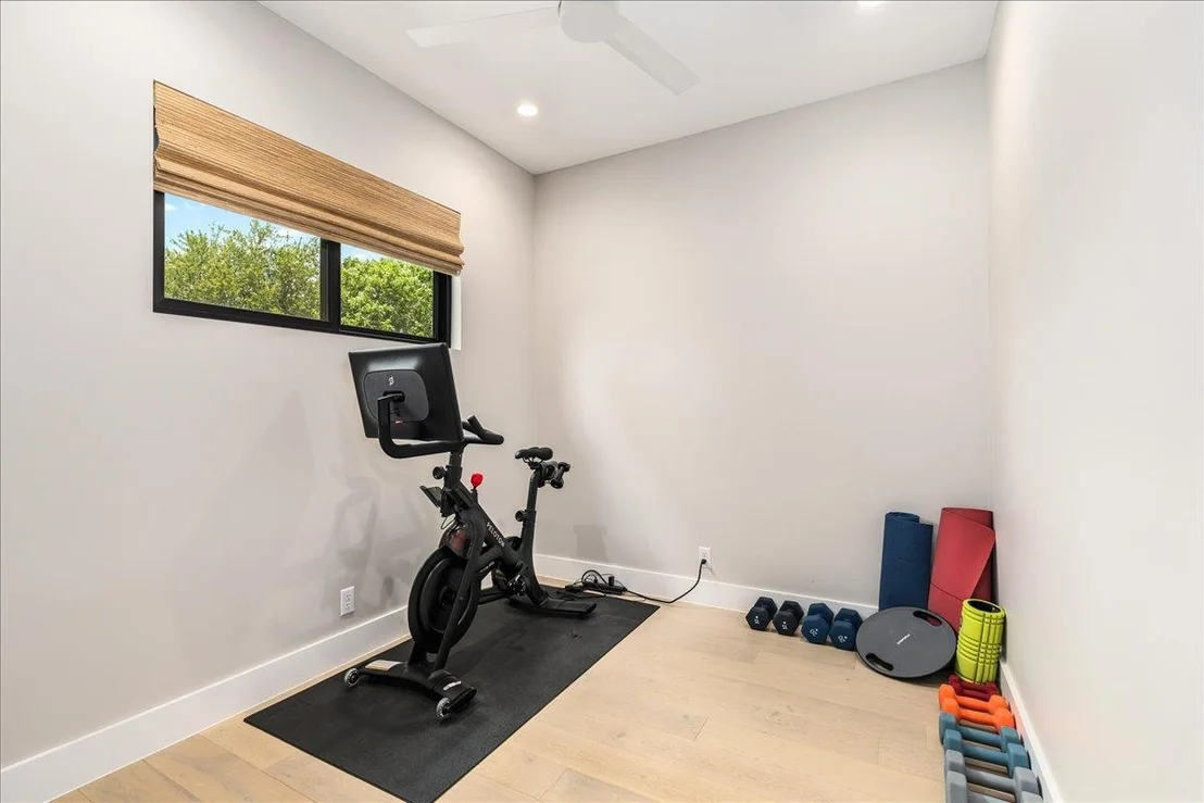 Photo of 9600 Stratus DR