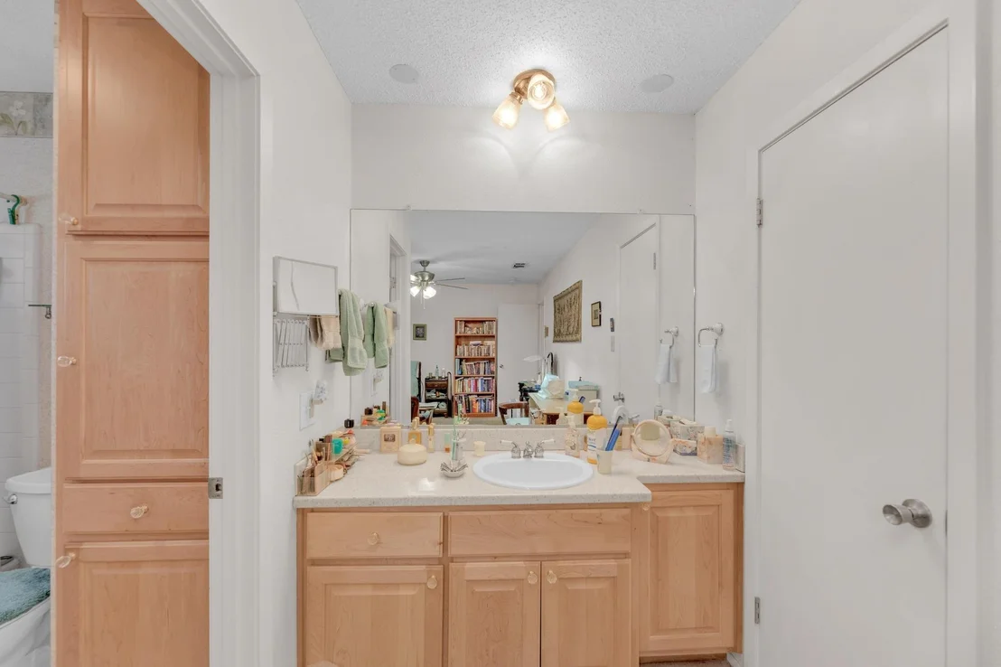 Photo of 3201 Foster LN