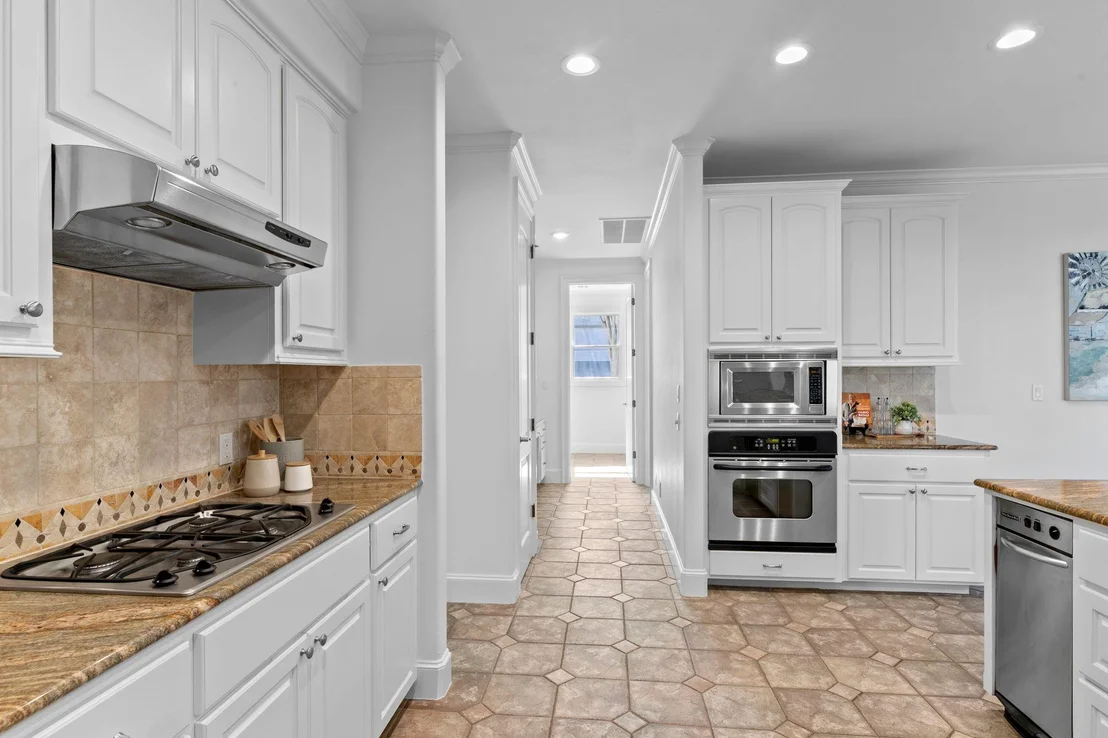 Photo of 7900 W Rim DR