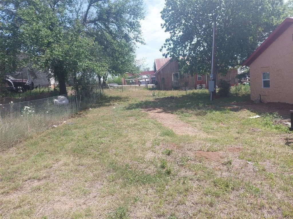 Photo of 103 W Hamilton ST