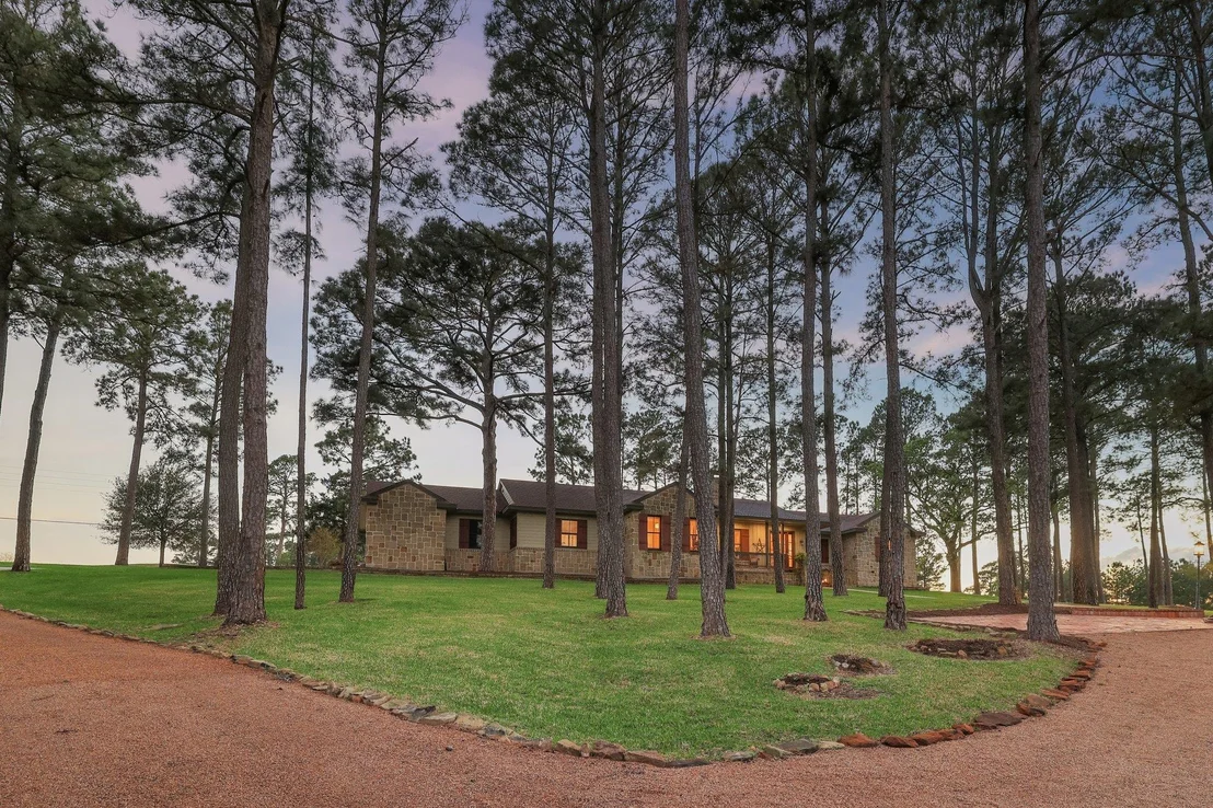 Photo of 546 McAllister RD