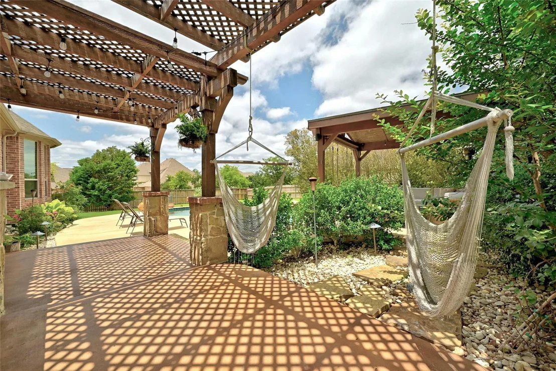 Photo of 331 Aspen DR