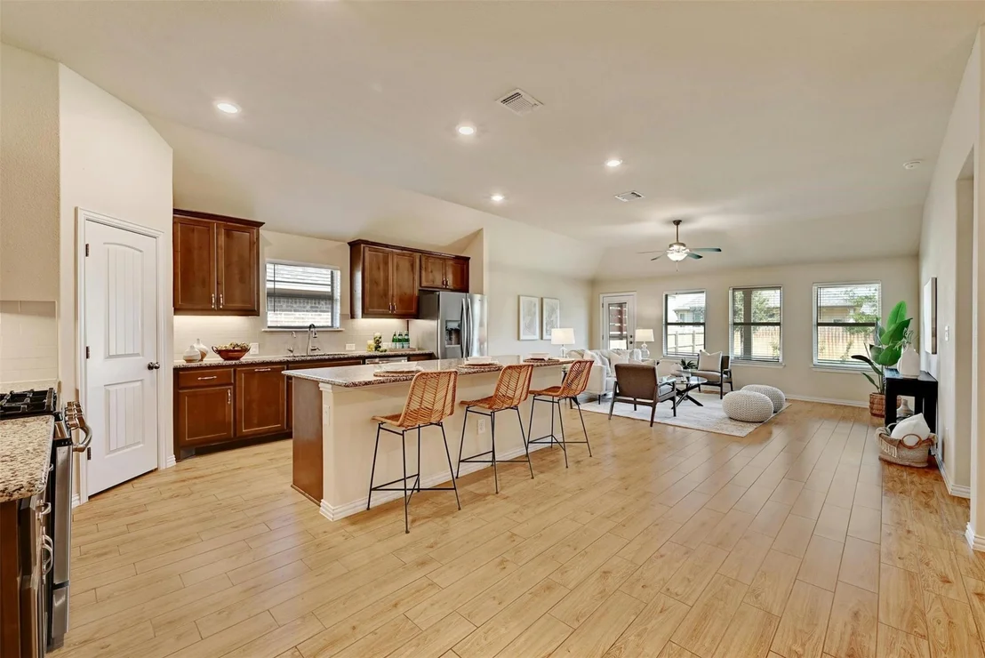 Photo of 638 Stonewood LN