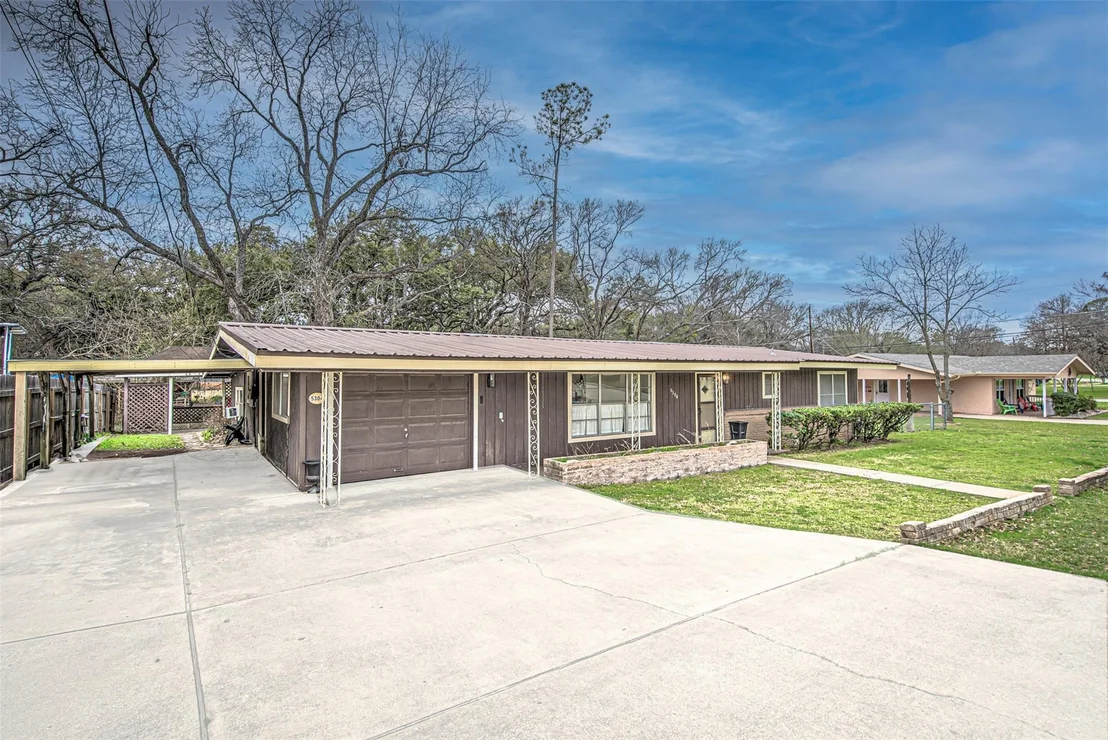 Photo of 5304 Bedford