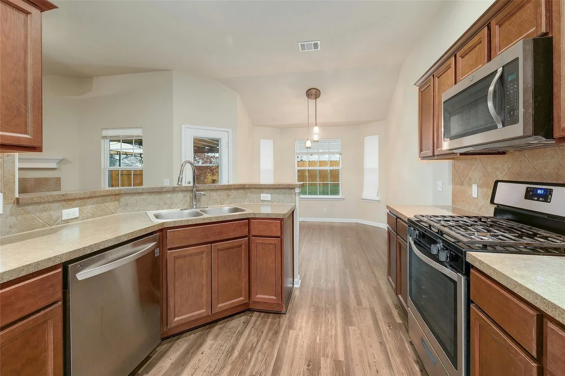 Photo of 18825 Golden Eagle WAY