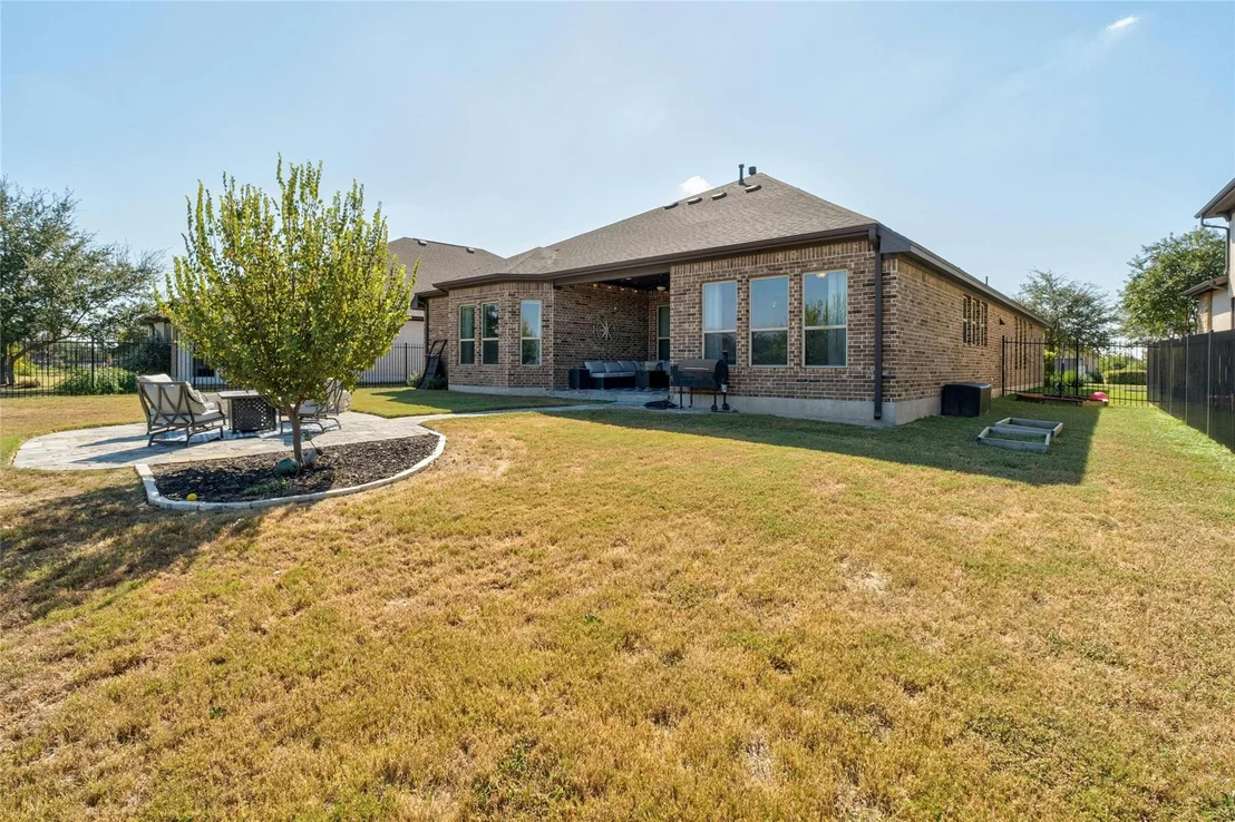 Photo of 401 Jacksdaw DR