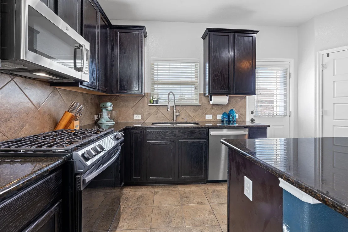 Photo of 579 Dragon Ridge RD