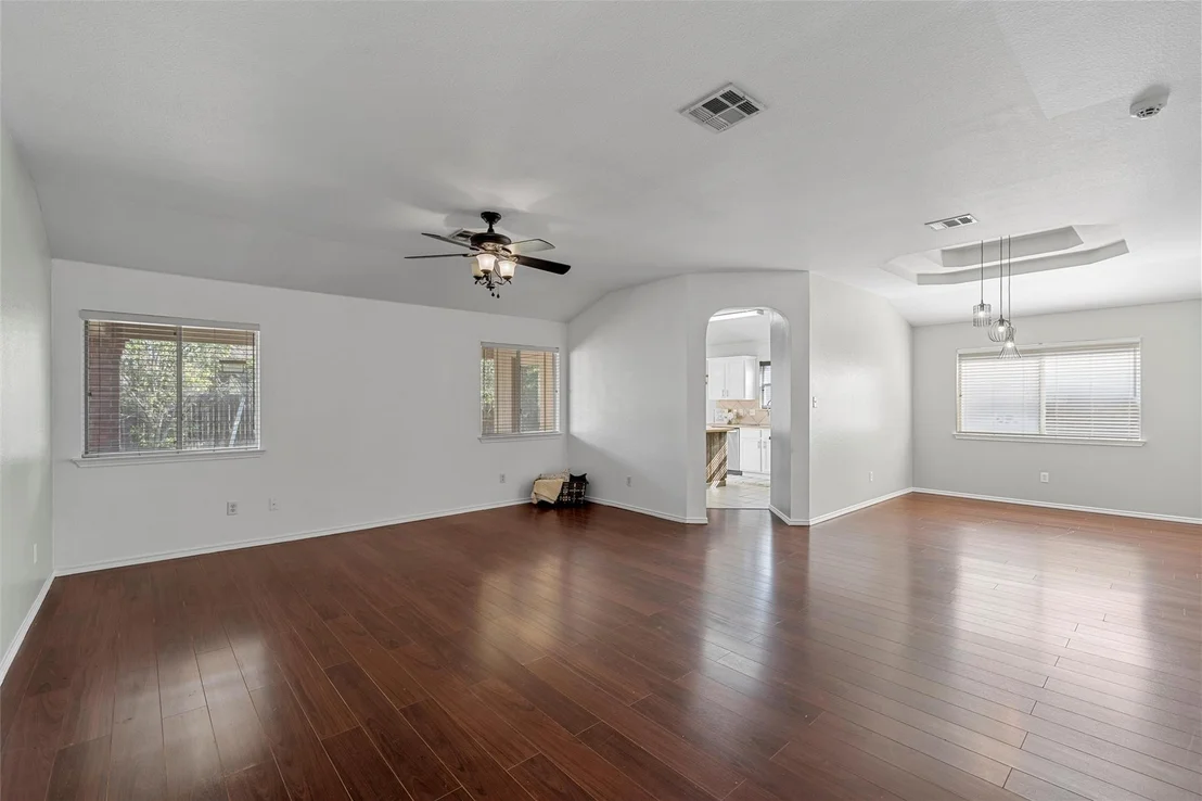 Photo of 233 Memory LN