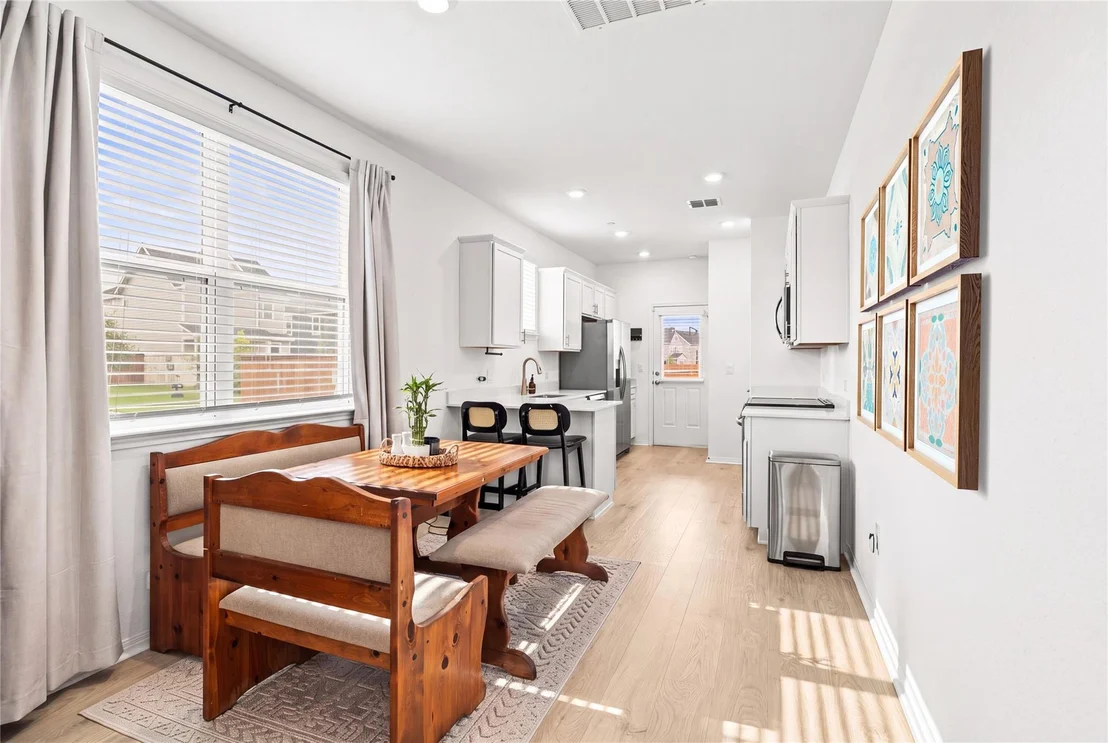 Photo of 2557 Caleb Asher LOOP