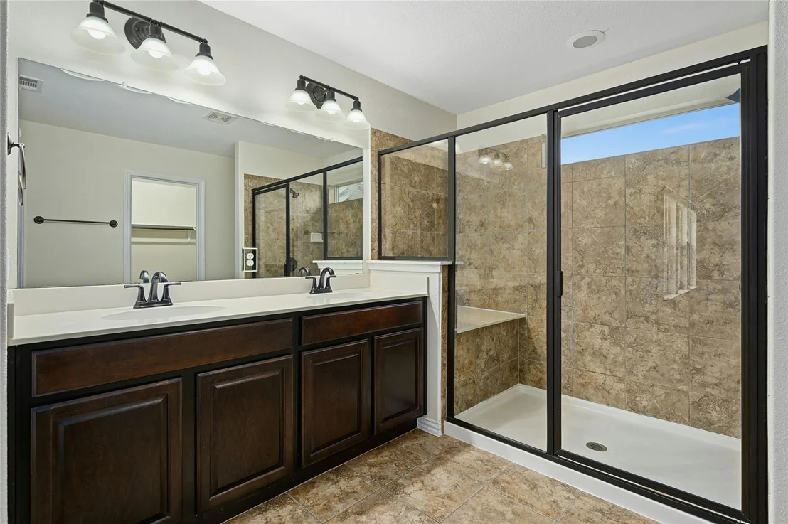 Photo of 1409 Middlefield CT