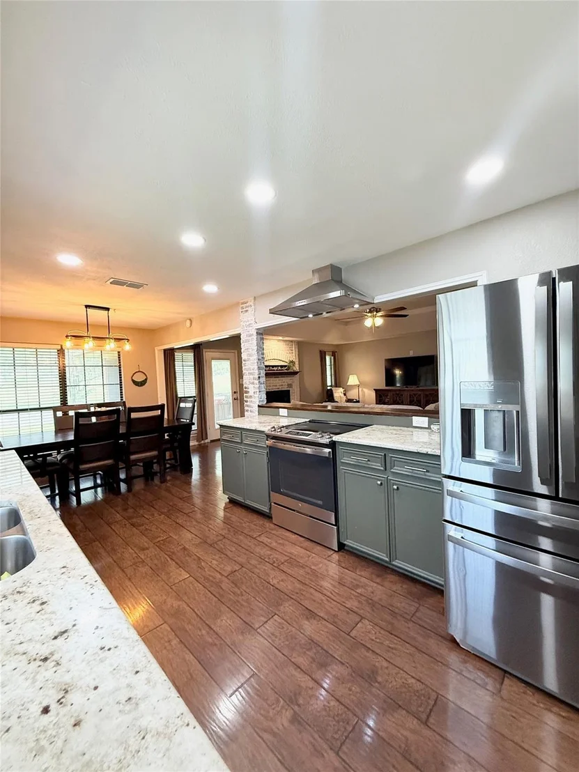 Photo of 405 Erie DR