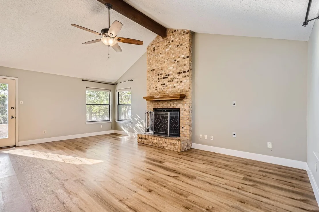 Photo of 1711 Ryon LN