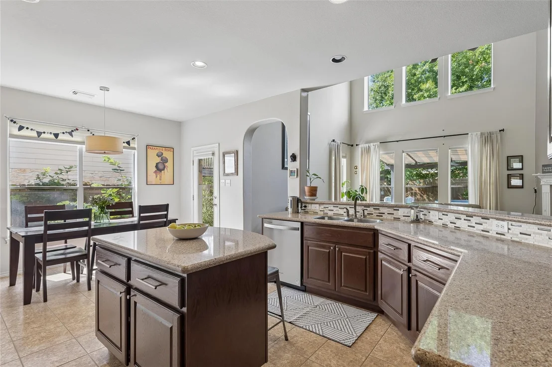 Photo of 3635 Pine Needle CIR