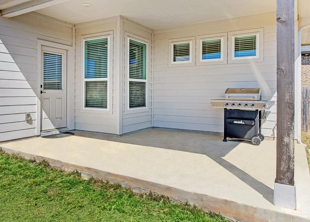 Photo of 331 Oleander LOOP