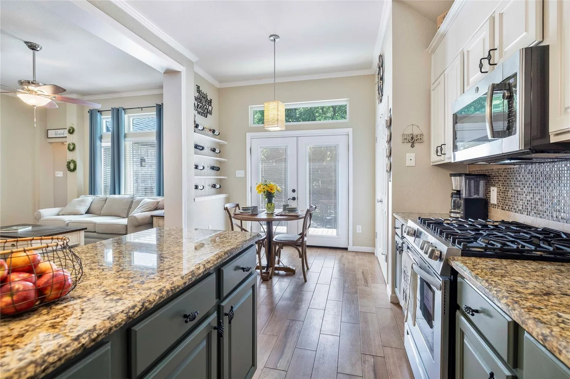 Photo of 301 Gann ST