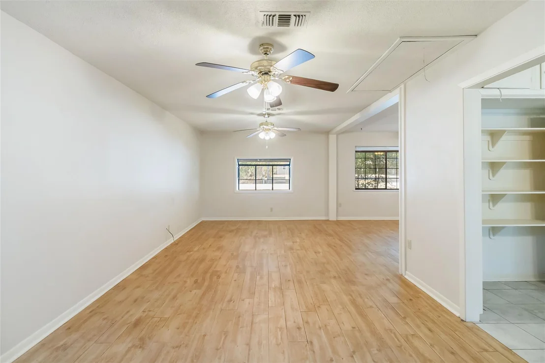 Photo of 757 N Main ST