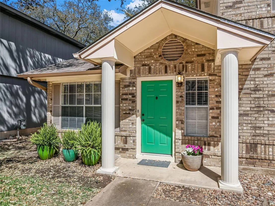 Photo of 716 Shiny Rock DR