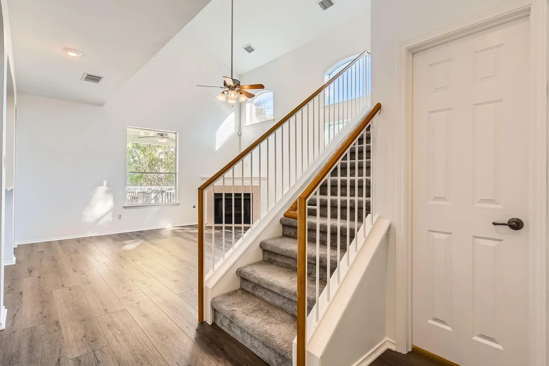 Photo of 4638 Mather