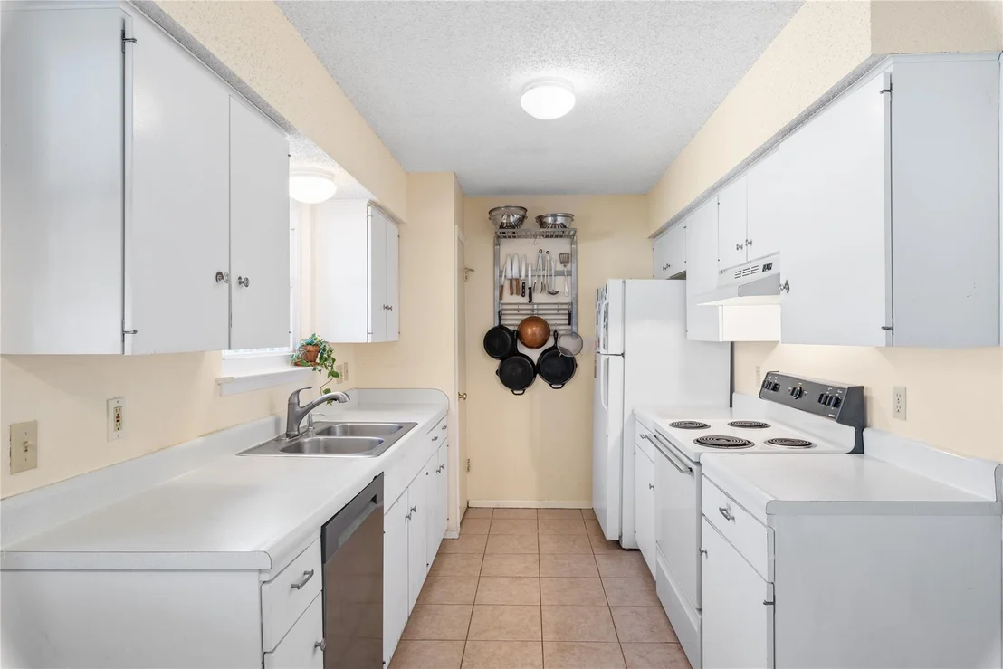 Photo of 10002 Dorset DR