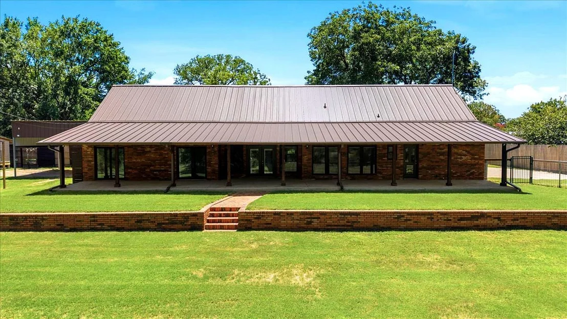 Photo of 154 Shoreline DR