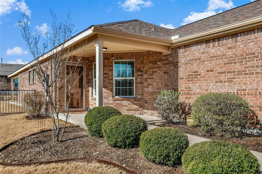 Photo of 803 Hamilton LN
