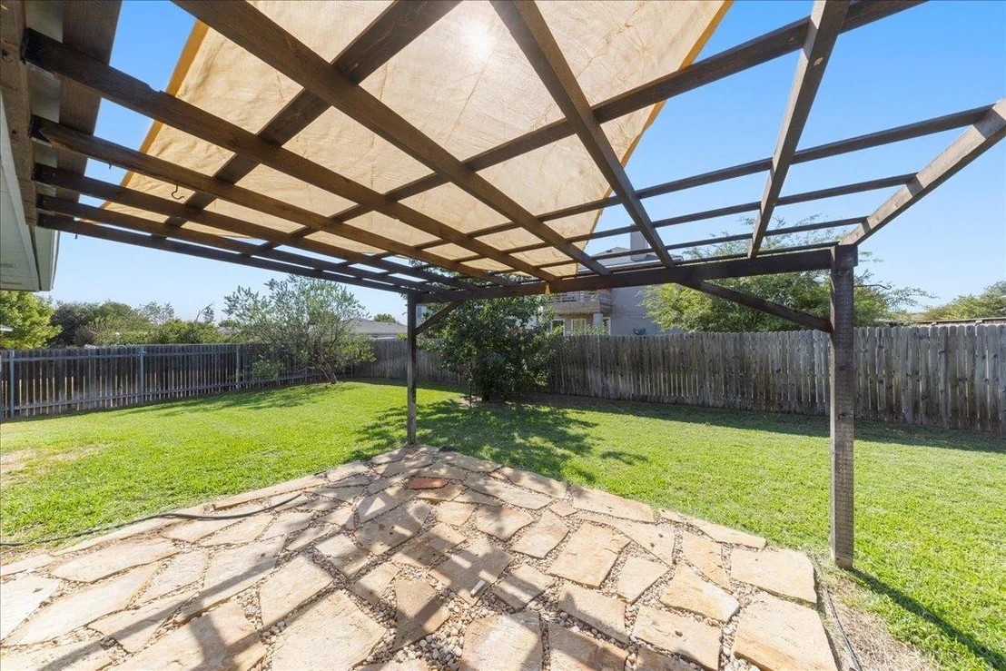 Photo of 202 Ashbury DR