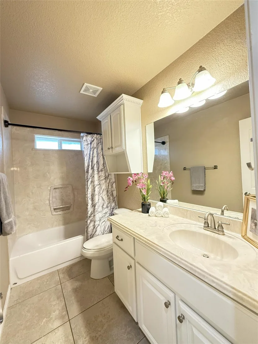 Photo of 2535 Jackson DR