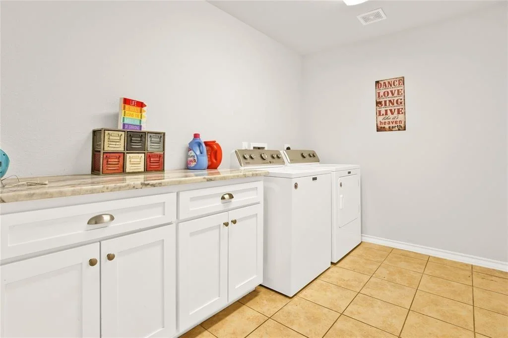 Photo of 220 Three Creeks DR