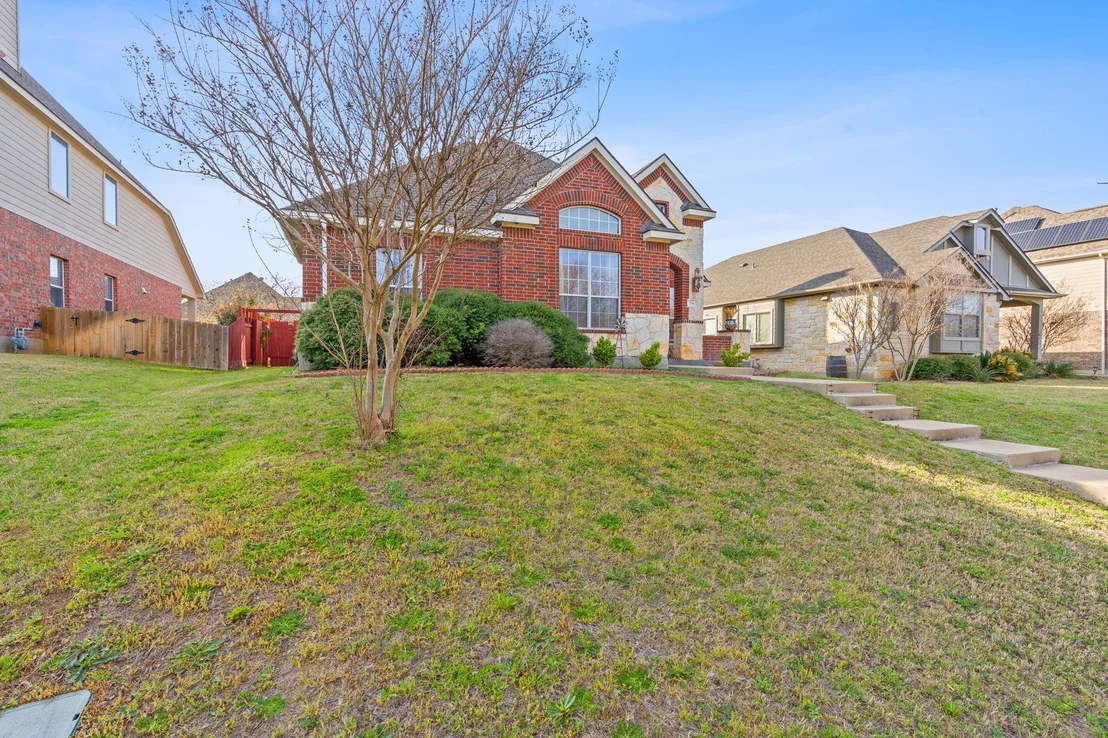 Photo of 114 Cedar Elm LN