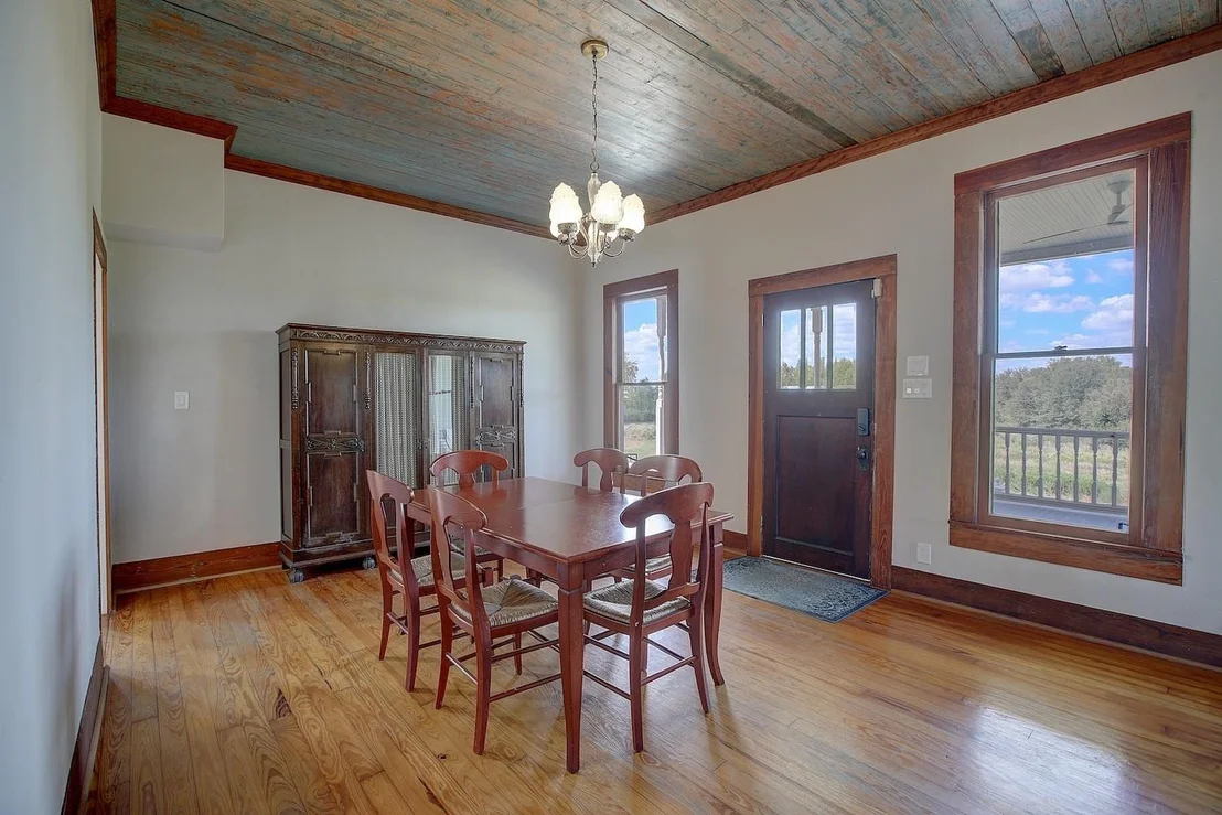Photo of 11228 Parsons RD