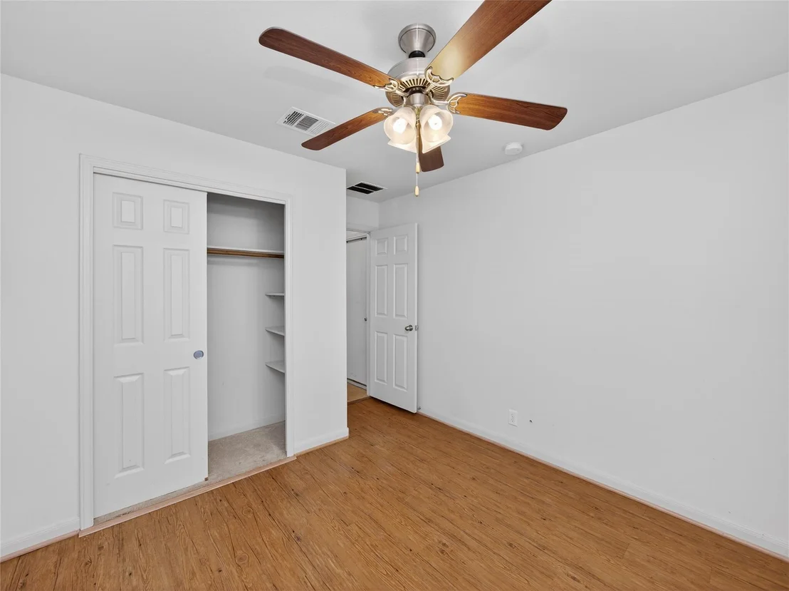 Photo of 410 Broad Peak RD