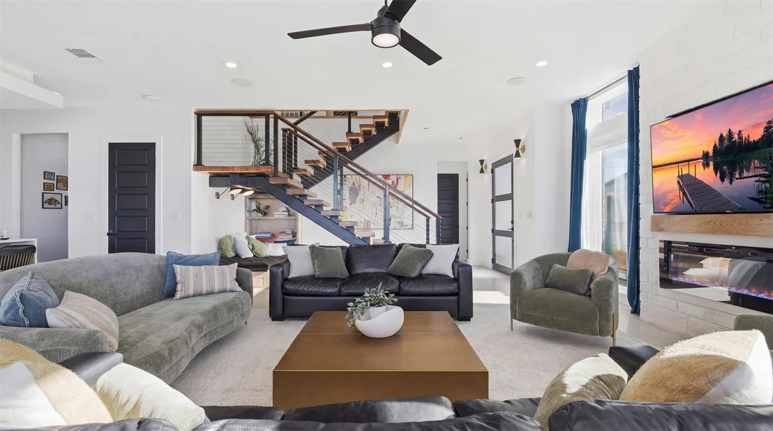 Photo of 1104 Impala DR