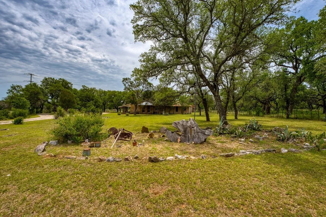 Photo of 624 N US 281