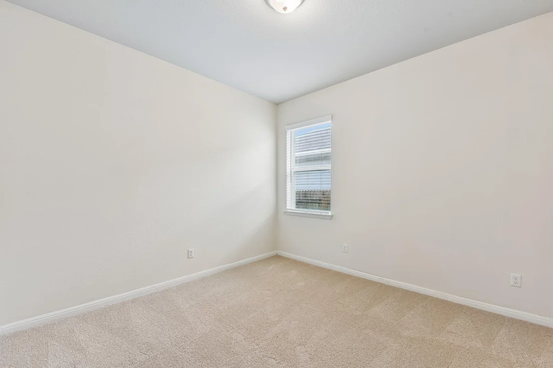 Photo of 128 Lacey Oak LOOP