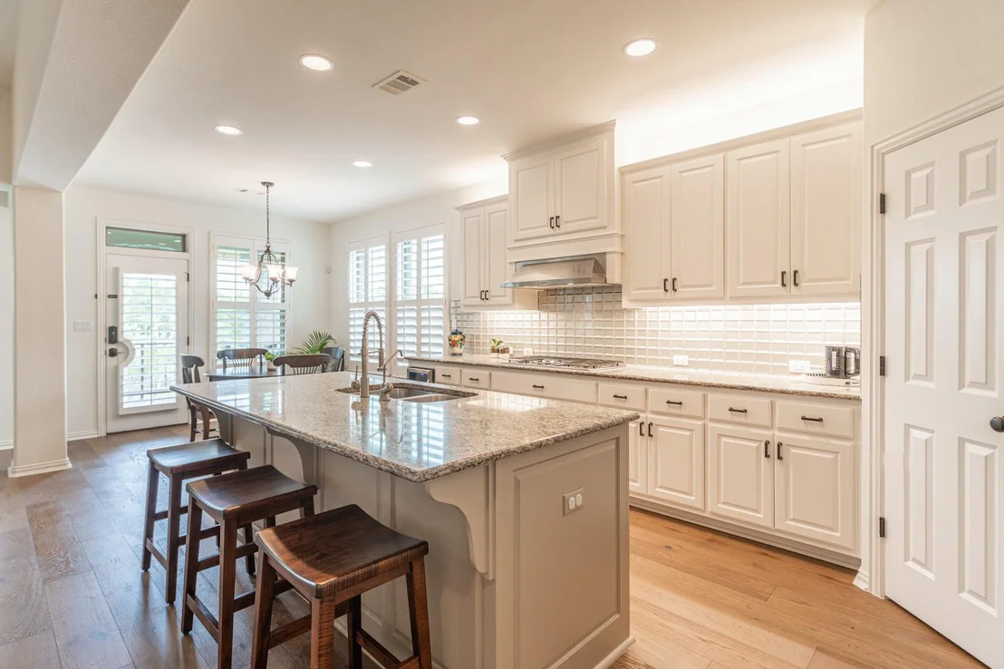 Photo of 557 Merion DR