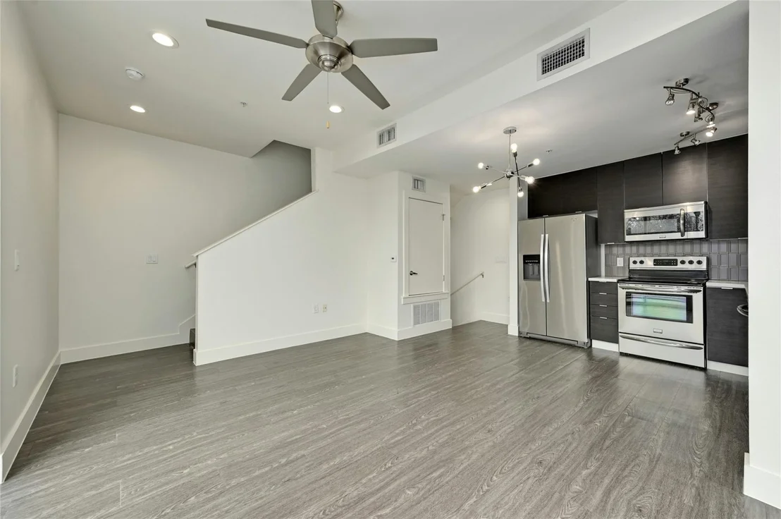 Photo of Unit 113 at 604 N Bluff DR