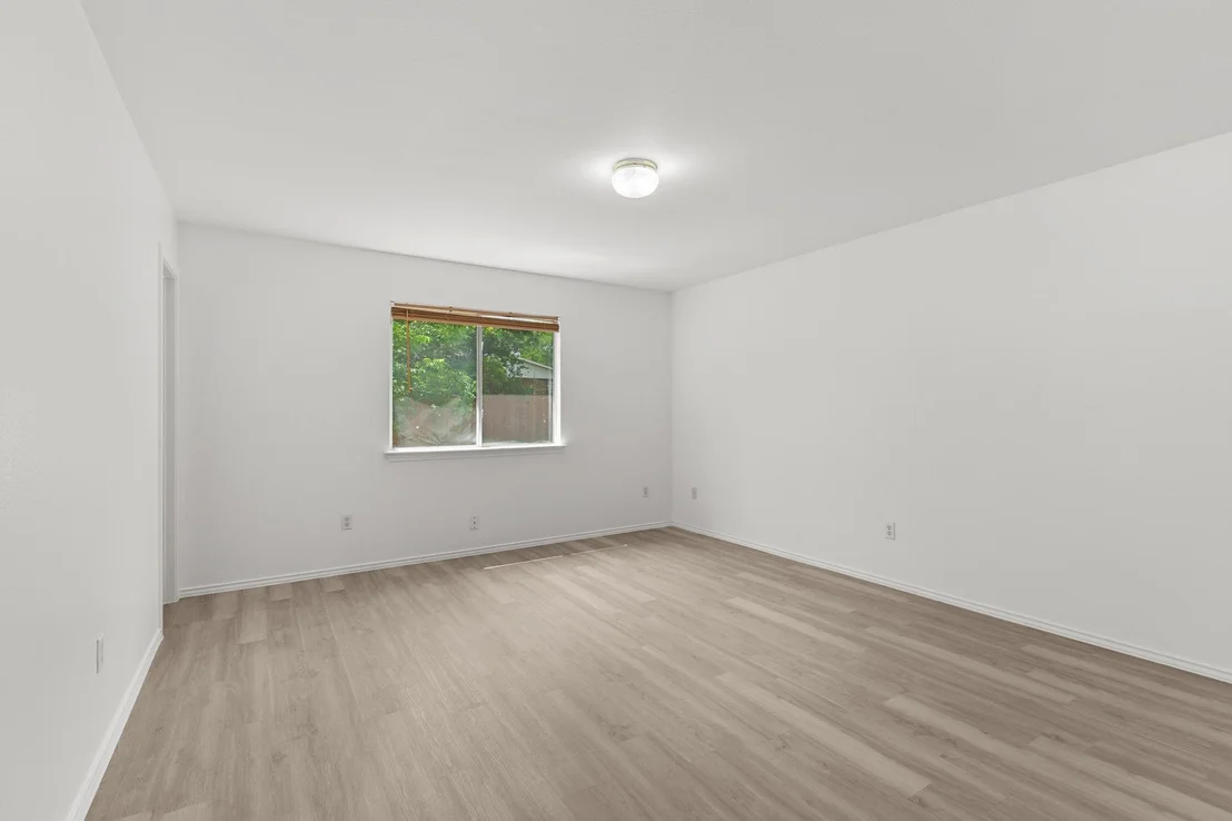 Photo of 112 James Lin CIR