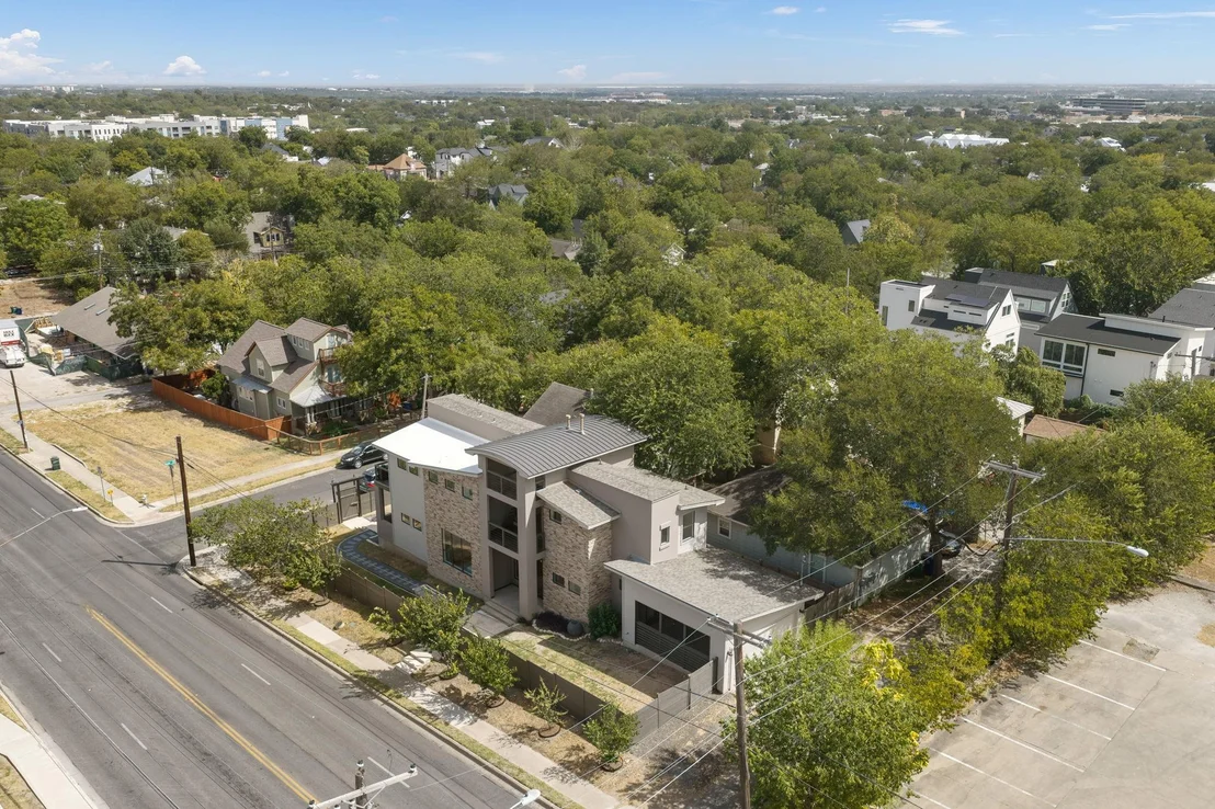 Photo of 1814 Maple Ave