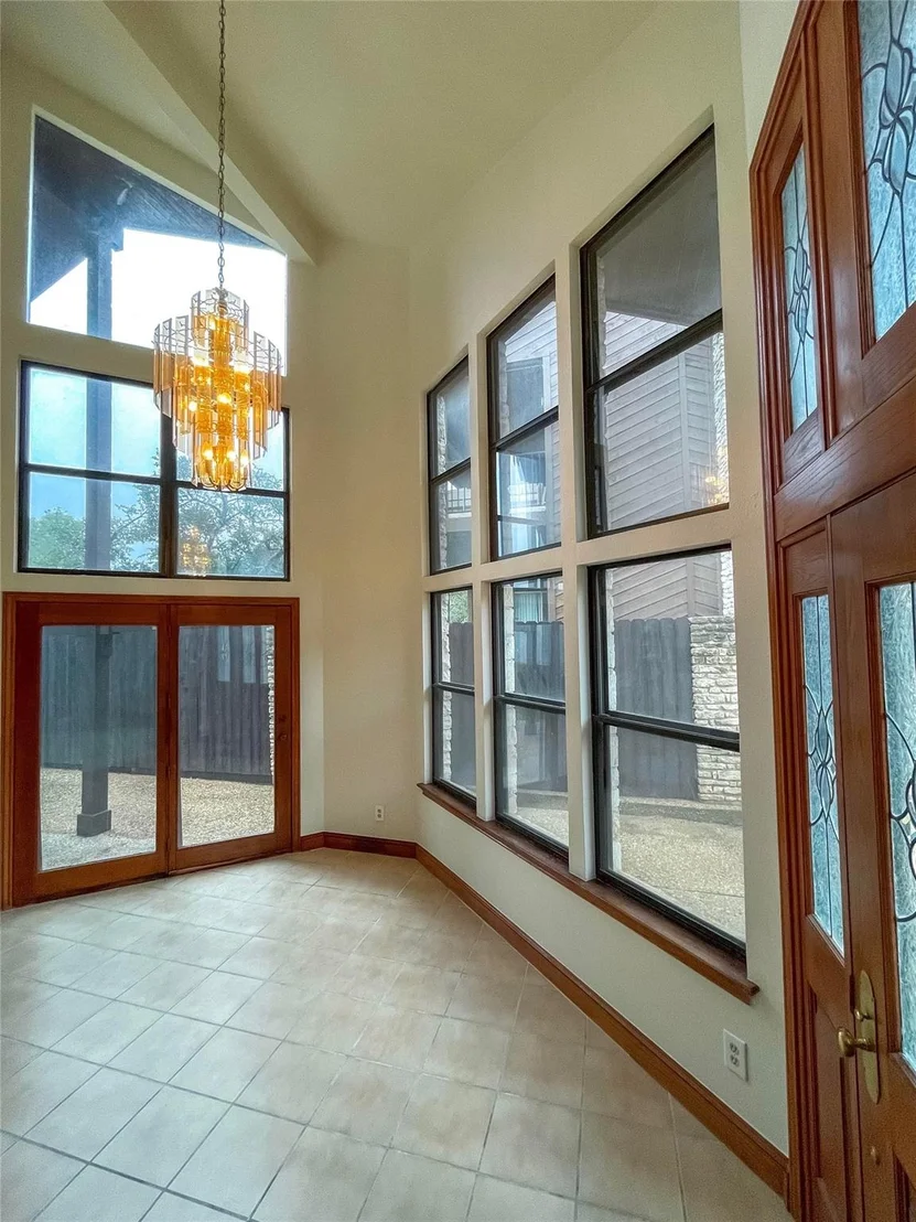 Photo of 4324 Far West BLVD