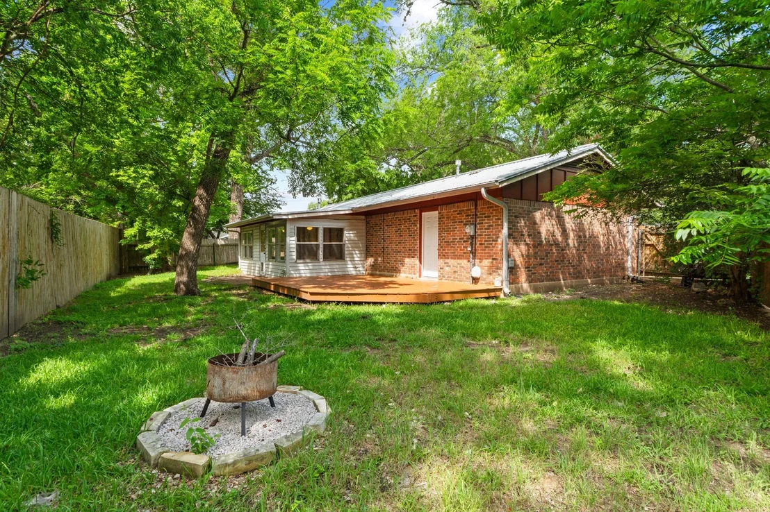 Photo of 6005 Leisure Run RD