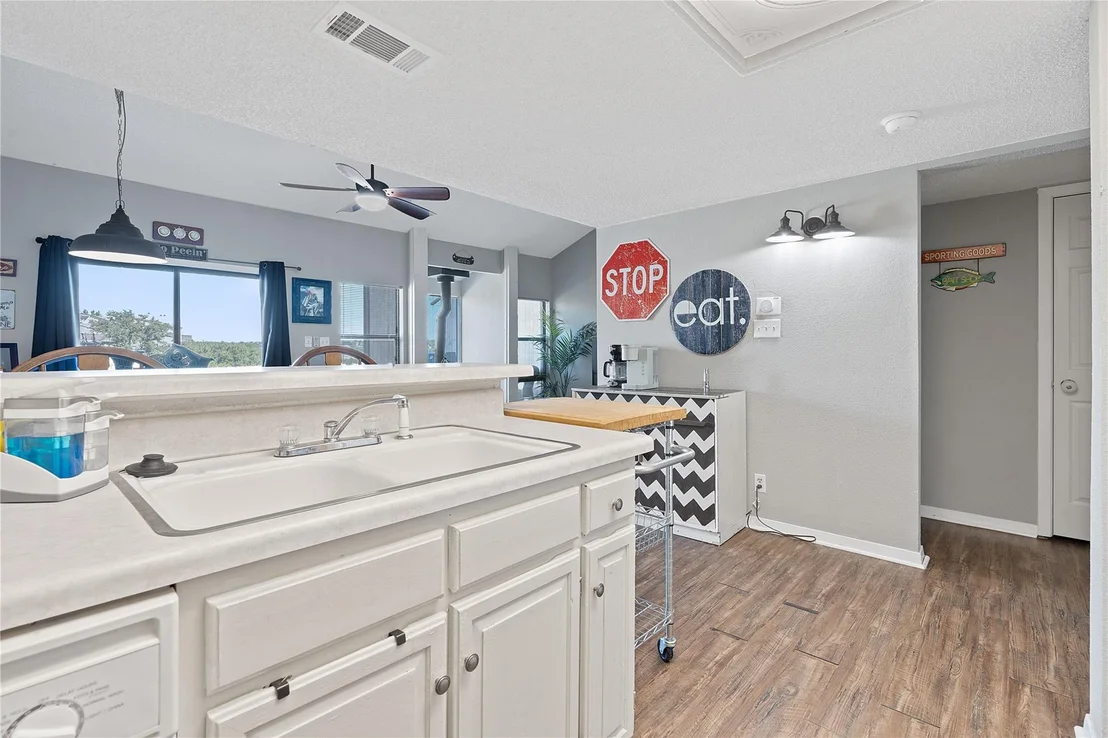 Photo of 111 Comanche PT