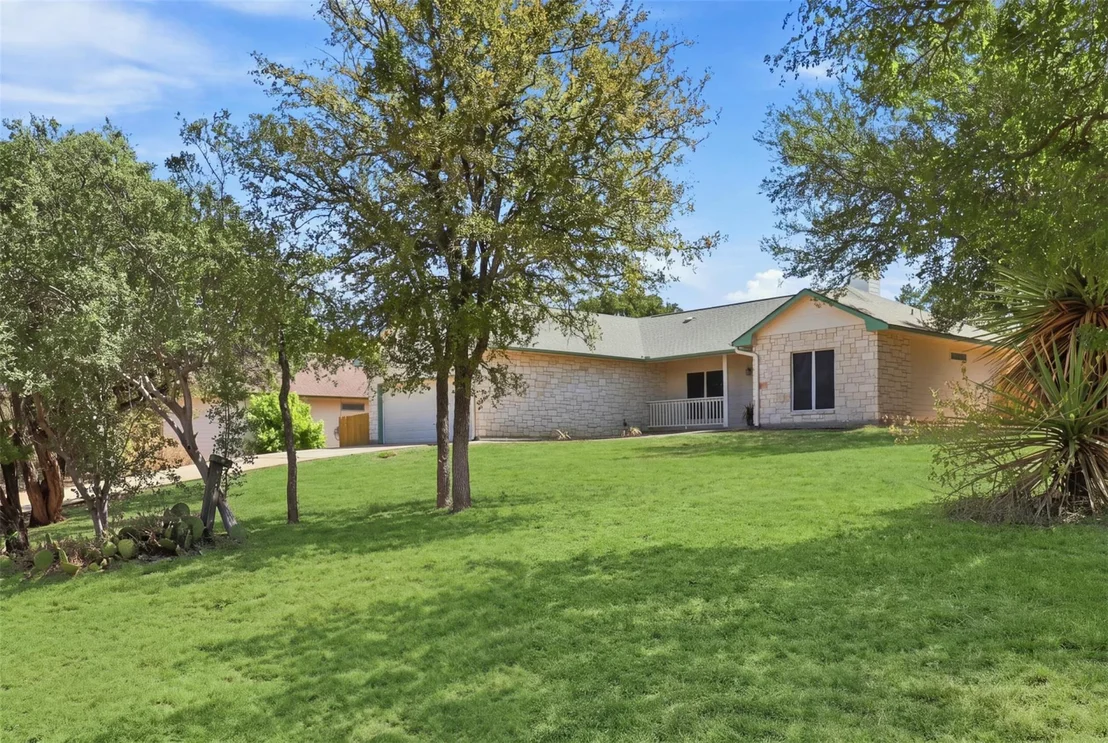 Photo of 3303 E Scenic LOOP