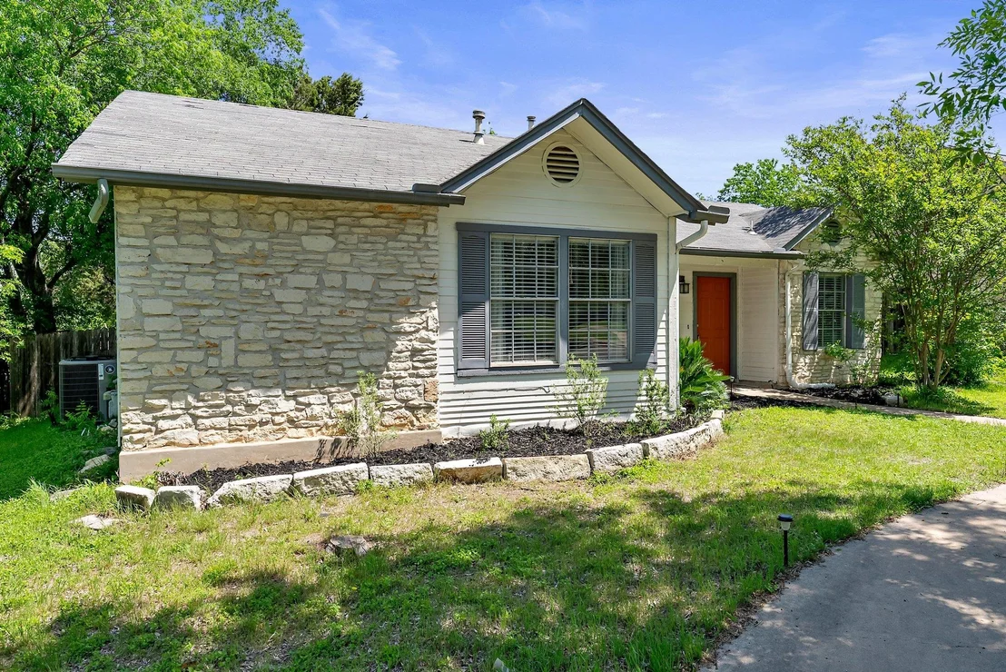 Photo of 3212 Darnell DR