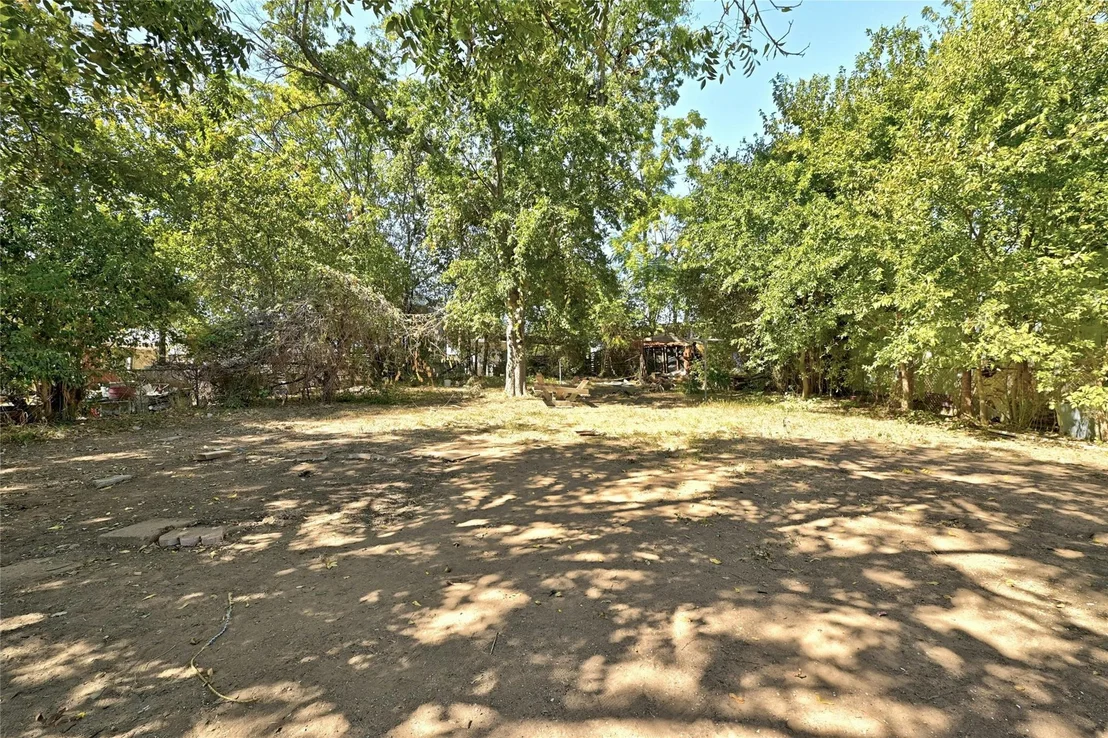 Photo of 1040 Gardner RD