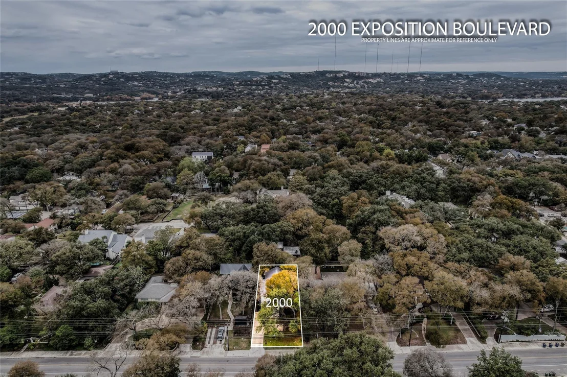 Photo of 2000 Exposition BLVD